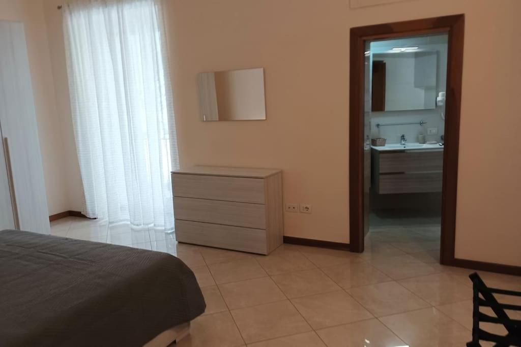Апартаменты A Casa Di Laura Неаполь Экстерьер фото